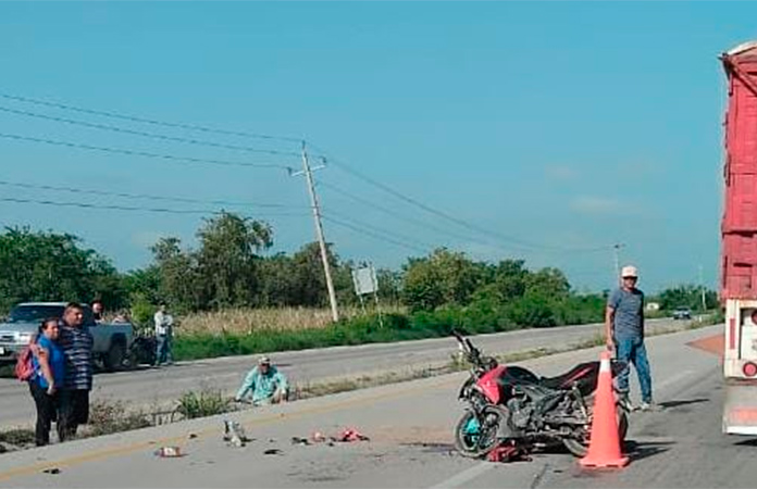 Fallece Motociclista Tras Chocar Contra Camioneta