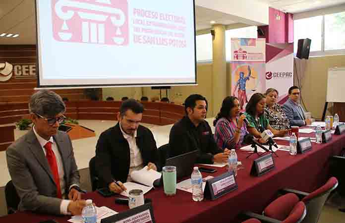 Con el uso de redes sociales aspirantes pretenden ganar