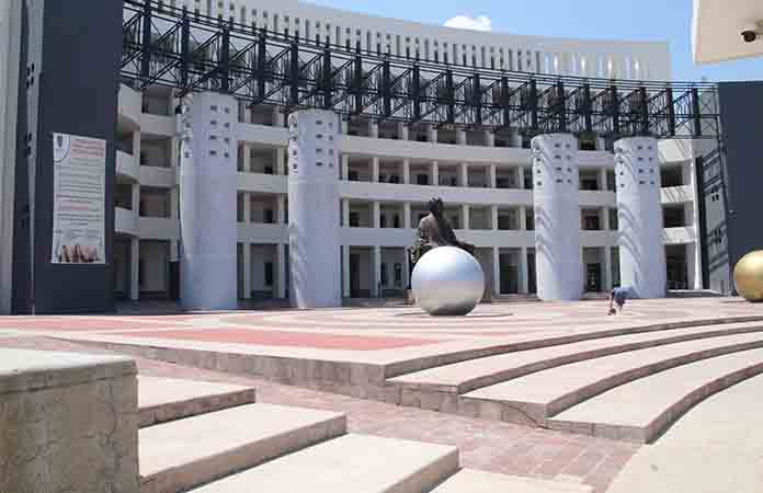 Exfuncionarios de SGS, en la contienda