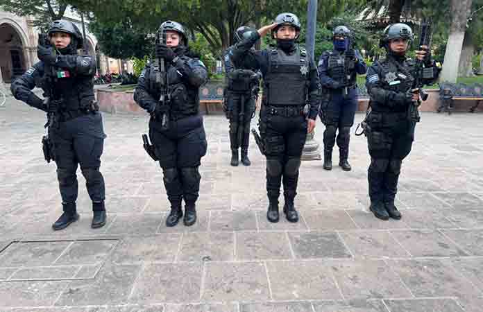 Invitan a jóvenes para ser policías