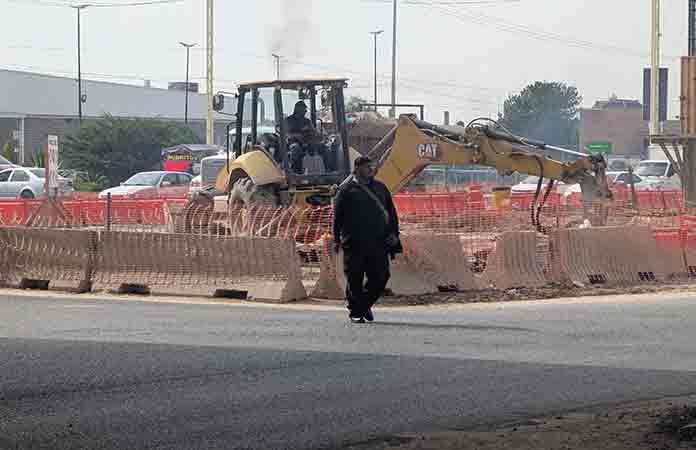 Se complica desplazamiento en Periferico Oriente y la Carretera Rioverde