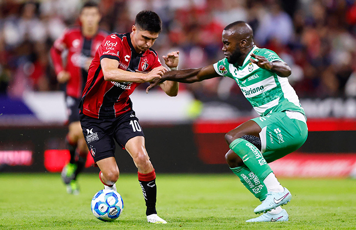 Atlas empata y se hunde en la tabla