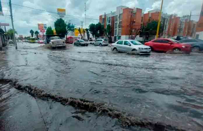 Nuevamente Acceso Norte quedó con severas inundaciones