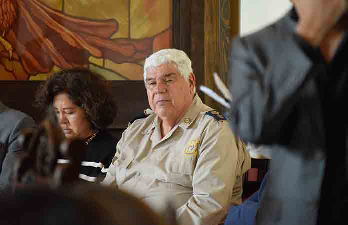 Bomberos operan al 50% de su capacidad