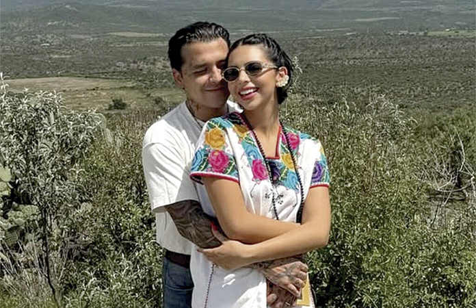 NODAL Y ÁNGELA PREPARAN BODA RELIGIOSA