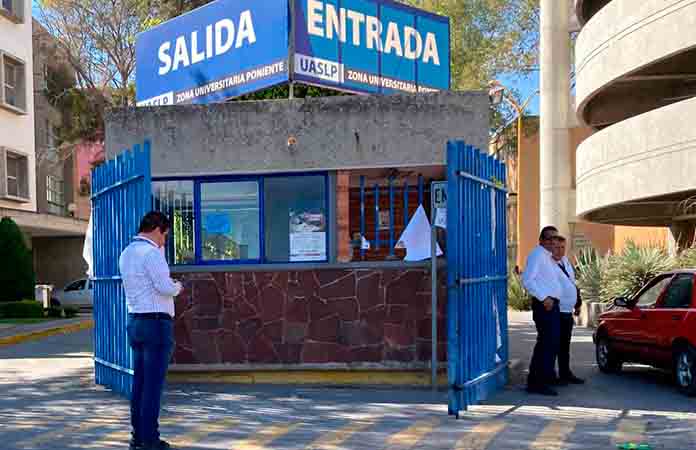 Se blinda UASLP por inseguridad