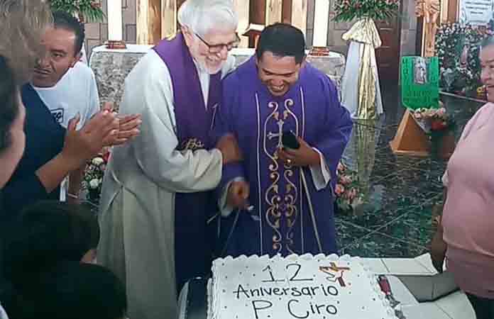 Celebró su 12 aniversario sacerdotal el padre Ciro