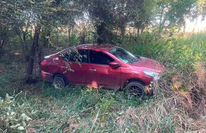 Familia resulta herida al sufrir percance