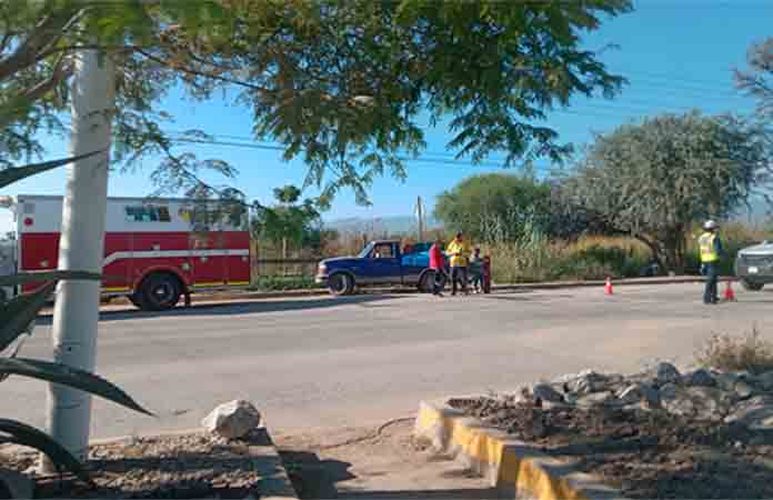 Realizan bomberos colecta en las calles