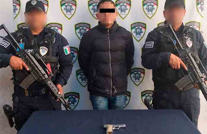 Con una “cachimba”, sorprenden a individuo