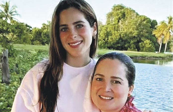 Mamá de Fátima Boschla defiende de críticas