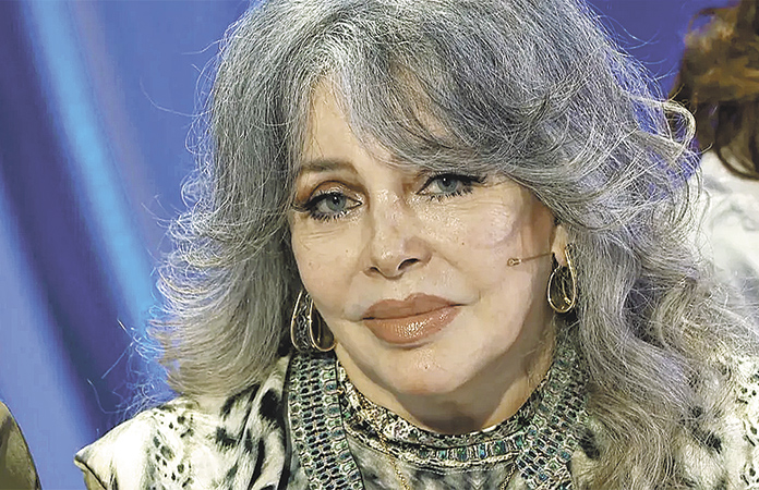 Verónica Castro, hospitalizada