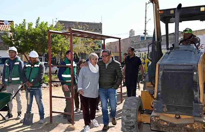 Alcalde Navarro da banderazo al parque “Hacienda Bonita”