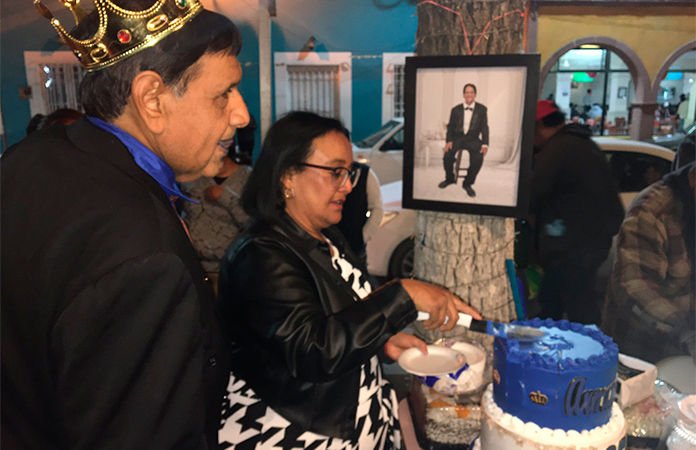 Festejan cumpleaños de Armando Alvarado