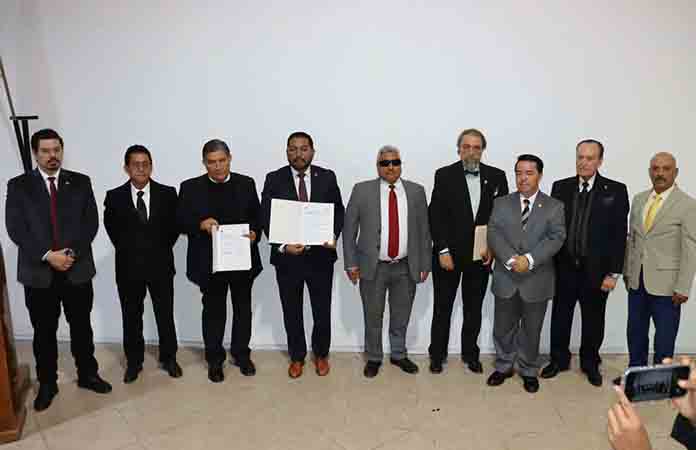 Fortalecen formación académica de estudiantes