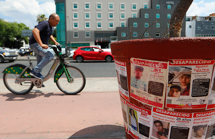 Activistas frenan tareas de búsqueda