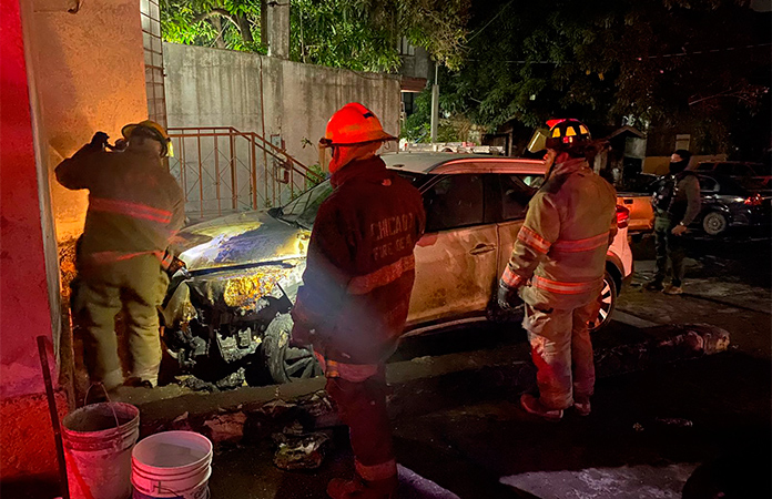 Atacan vehículos de un policía en Ciudad Valles