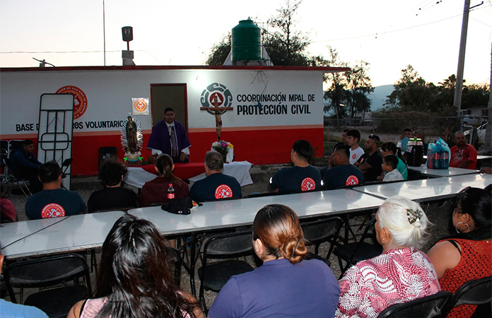 Bomberos cumplen un año de servicio