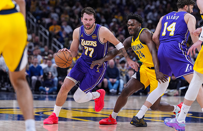Doncic anota 43 en triunfo de Lakers ante Pacers