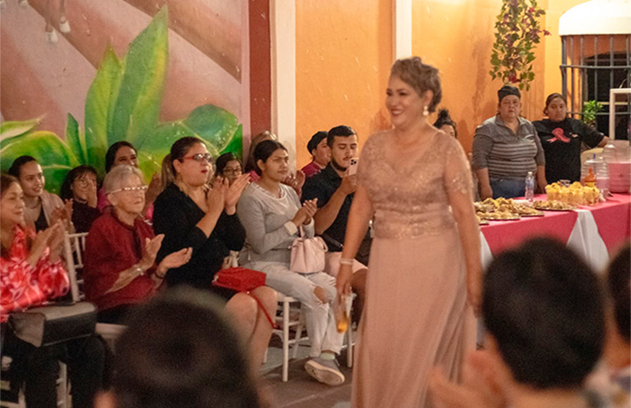Este día, el Desfile Rosa en la Plaza San Juan