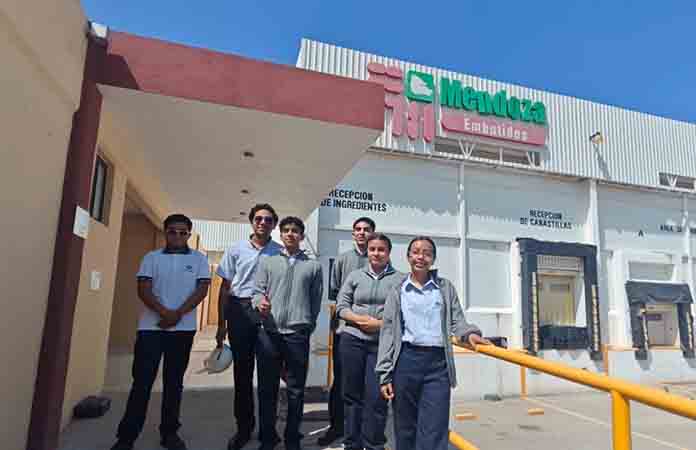 Estudiantes fortalecen enseñanza educativa