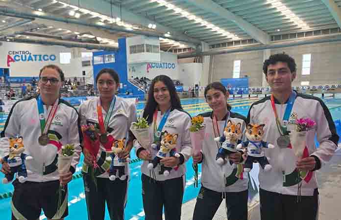 Más medallas en natación potosina