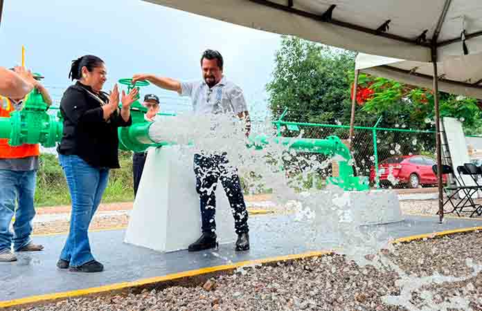 Rehabilitan pozo de agua El Azahar