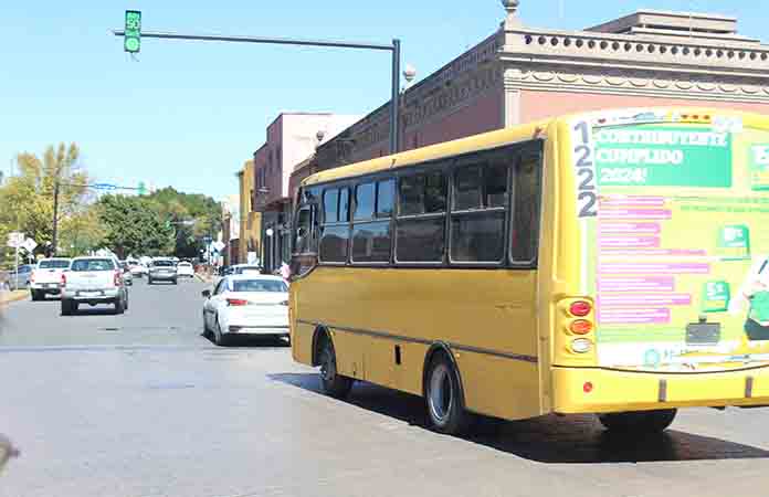 Transporte público es pésimo: M. Terán