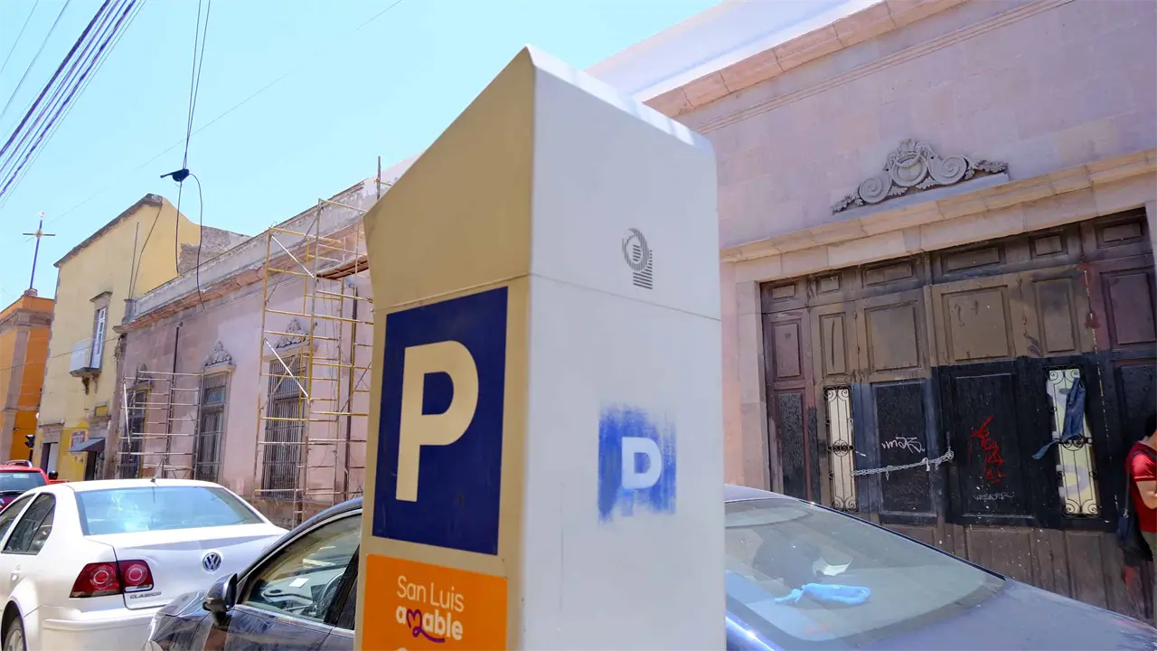 Ayuntamiento analiza opciones digitales de parquímetros