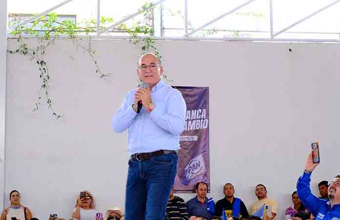Buscará Enrique Galindo ser candidato del PAN