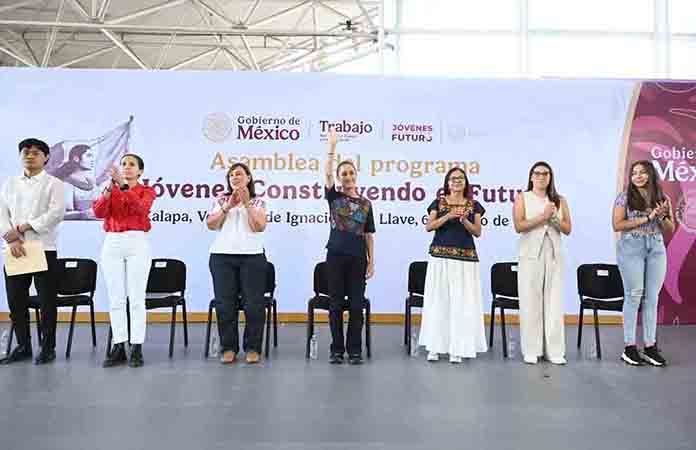 No daremos marcha atrás: Sheinbaum