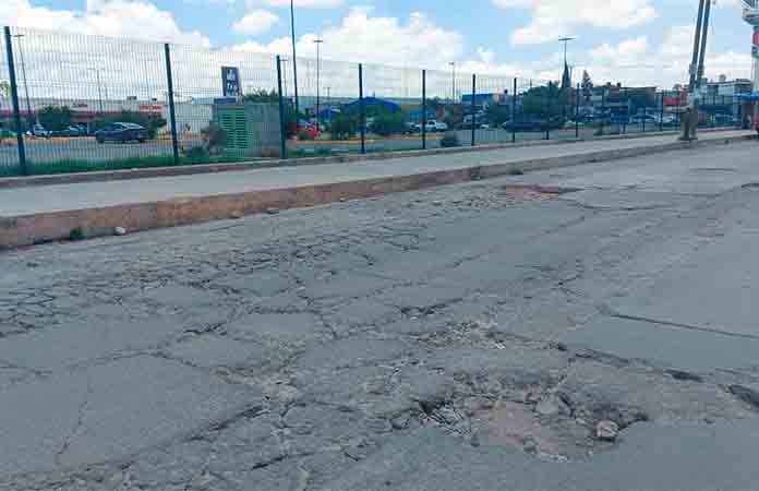Solicitan rehabilitar la calle Baltazar Echave
