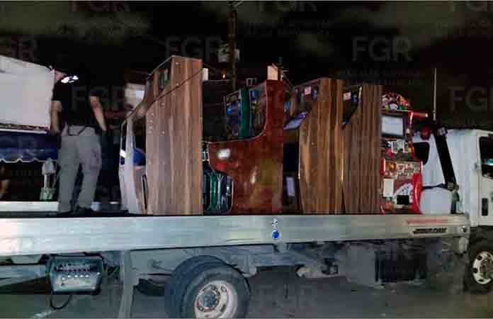Asegura la FGR 40 tragamonedas en Veracruz