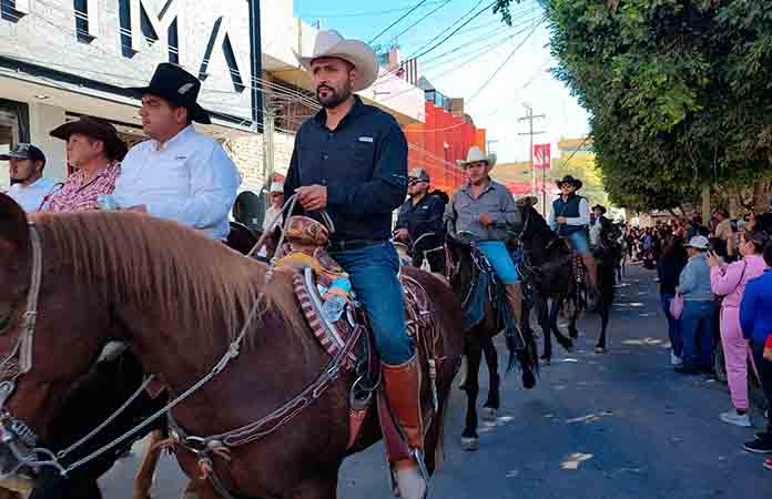 CBTA 52 invita a su cabalgata