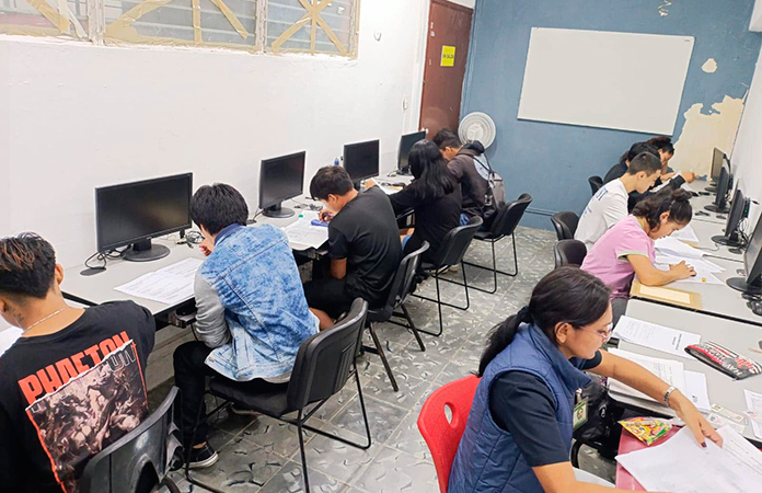Adultos y jóvenes podrán concluir la primaria y secundaria
