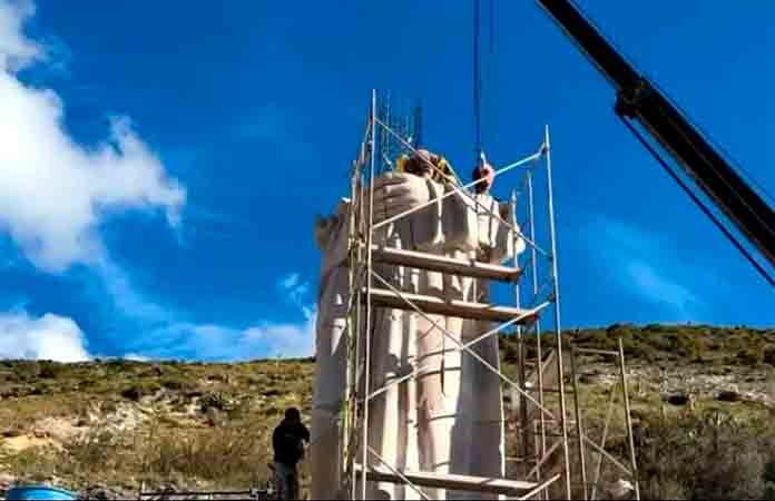 Construyen estatua de San Francisco de Asís