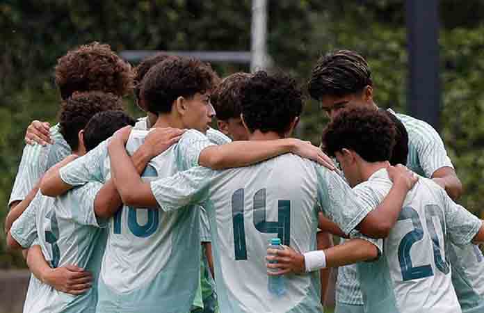México golea ante Hungría